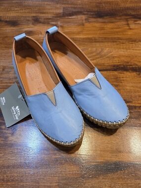Spring Step Tispea Cottege Blue Color Leather Slip On Shoes EU 37 US Women's 7